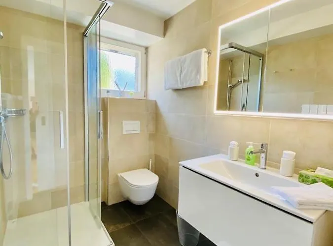 Panorama Boutique With Air Condition, Entry In Solbadhotel